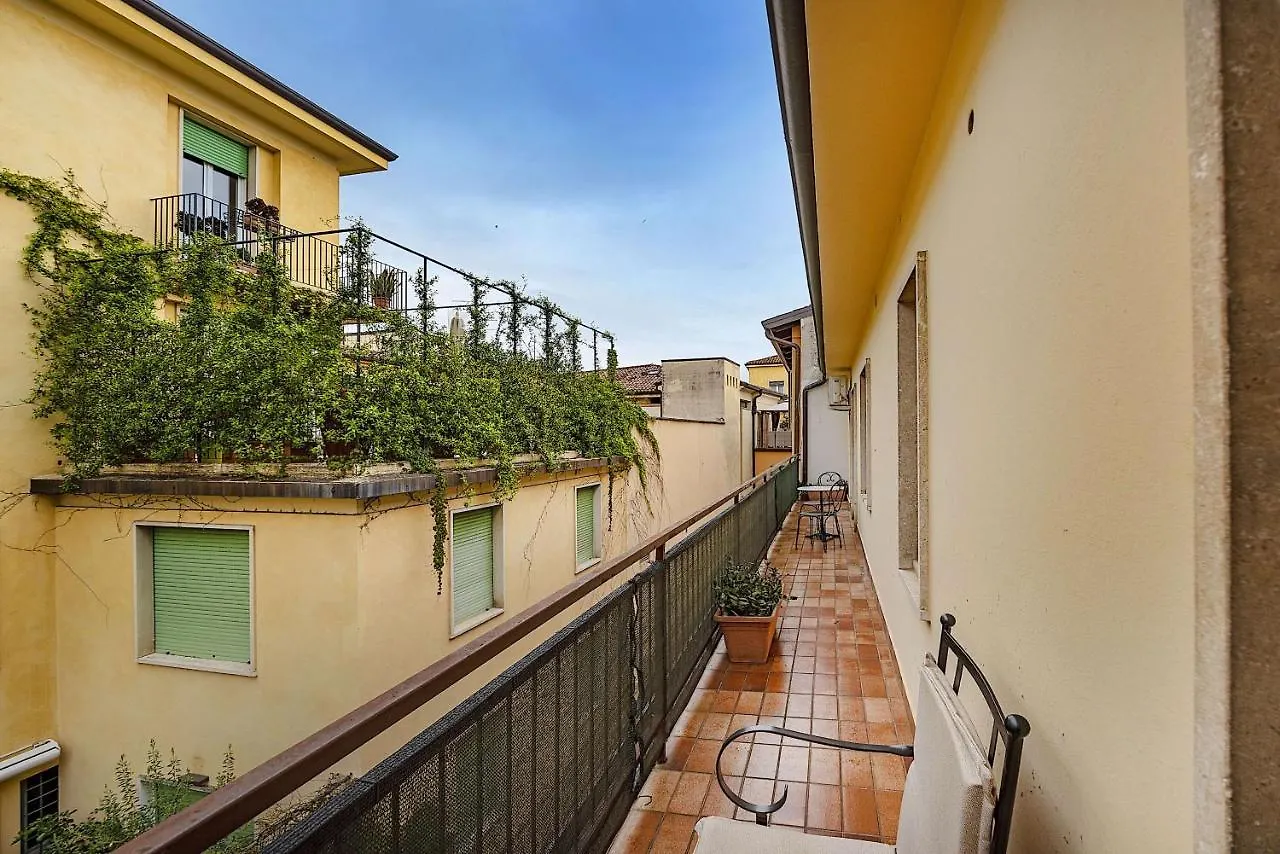 Dimore Verona Argento Apartment